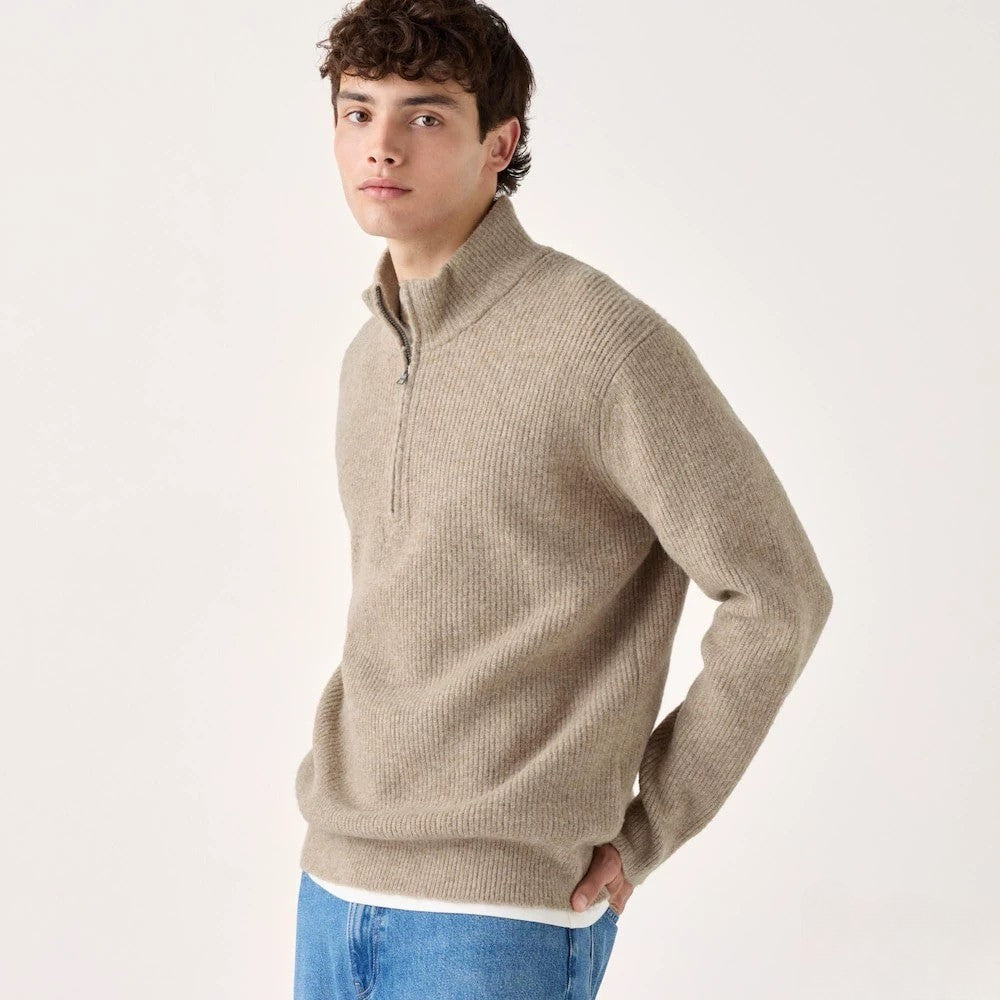 ‘Noble Half-Zip Knit’ – Der elegante Half-Zip Strickpullover